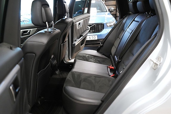 Mercedes-Benz GLK220 13 of 26