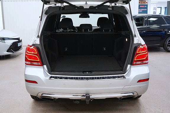 Mercedes-Benz GLK220 11 of 26