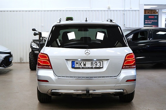 Mercedes-Benz GLK220 4 of 26