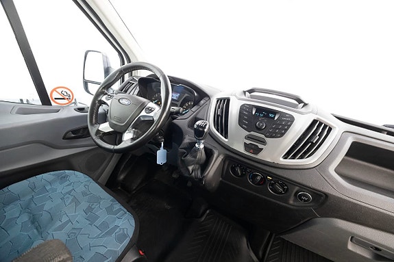 Ford Transit 10 of 12