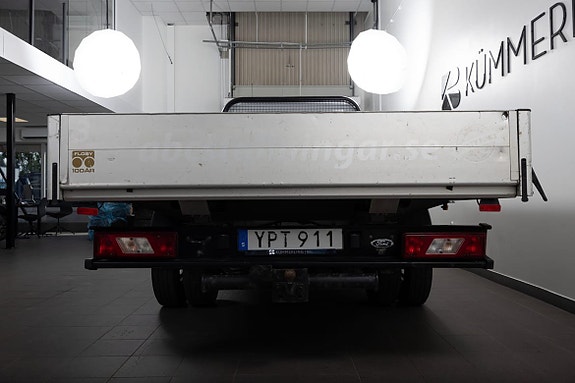 Ford Transit 8 of 12