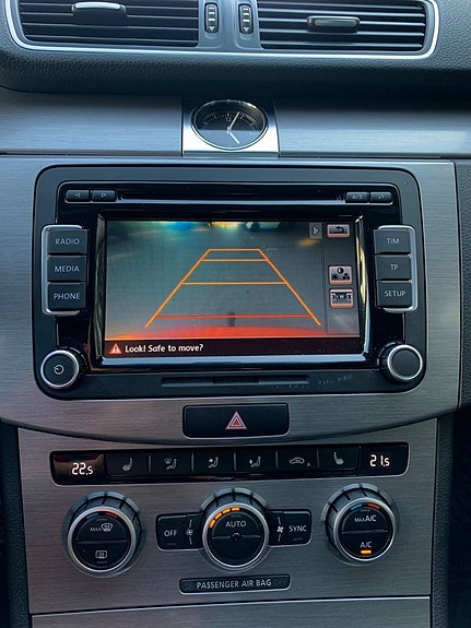 Volkswagen Passat 8 of 26