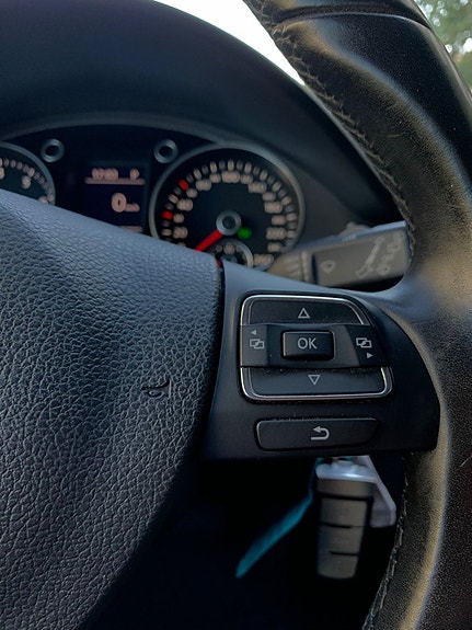Volkswagen Passat 7 of 26