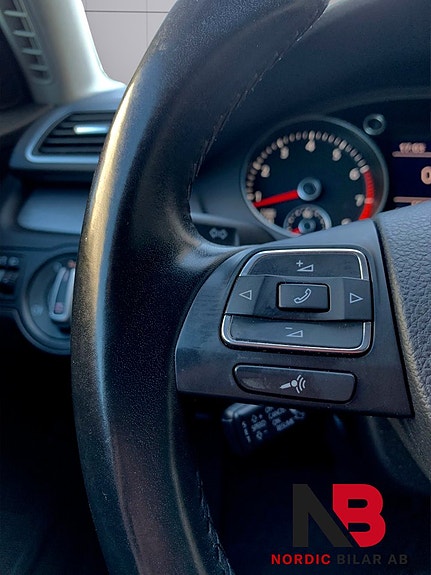 Volkswagen Passat 6 of 26