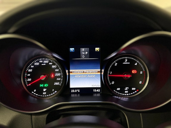 Mercedes-Benz GLC220 d 17 of 30