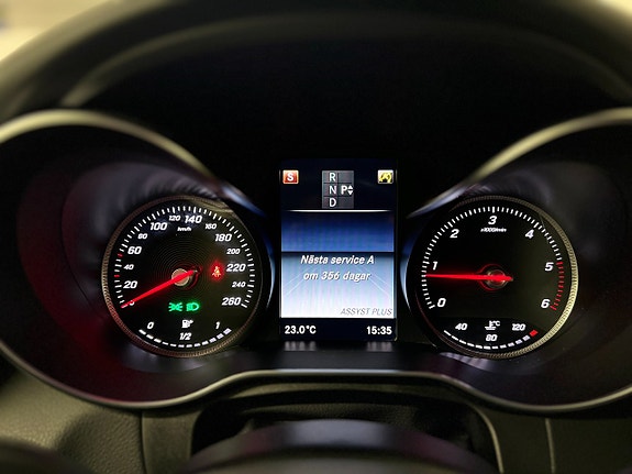 Mercedes-Benz GLC220 d 16 of 30