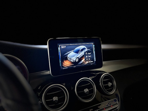 Mercedes-Benz GLC220 d 22 of 30
