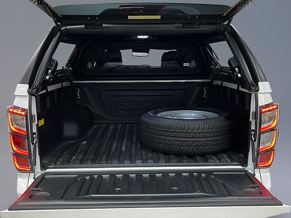 Isuzu D-max 8 of 12