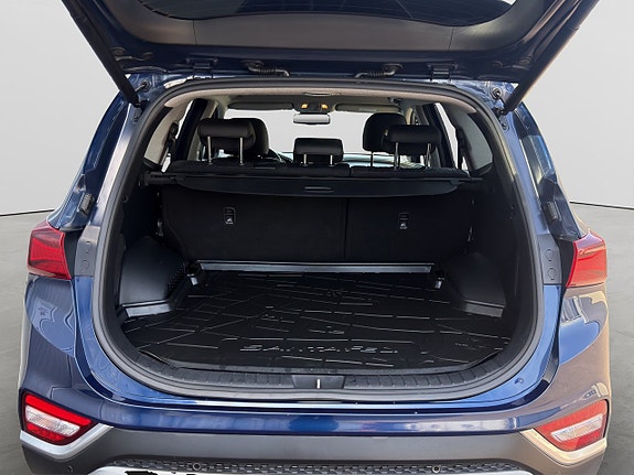 Hyundai Santa Fe 30 of 30