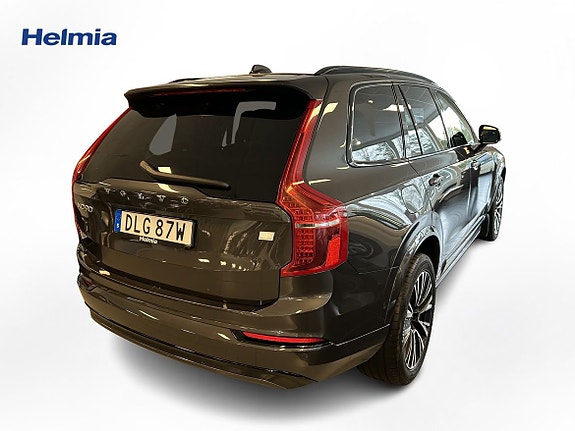 Volvo XC90 2 of 5