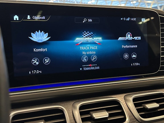 Mercedes-Benz GLS350 d 28 of 30