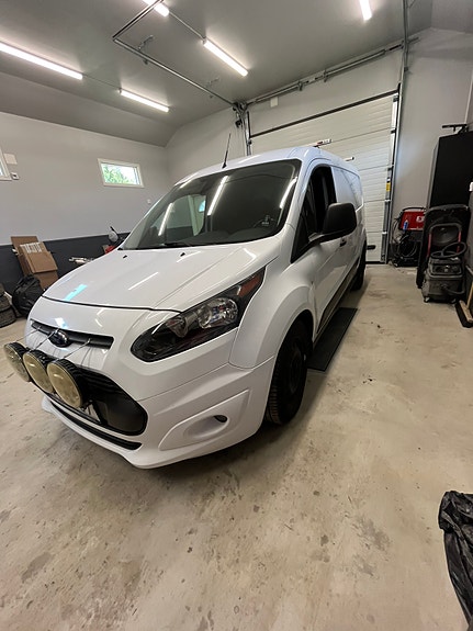 Ford Transit Connect 2 of 5