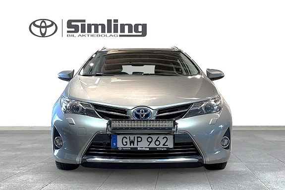 Toyota Auris 5 of 5