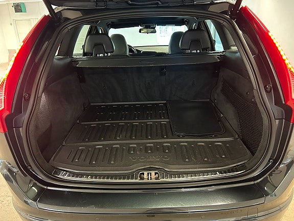 Volvo XC60 18 of 23