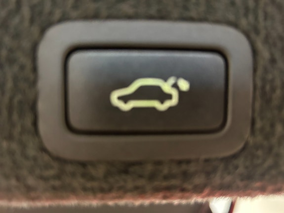 Volvo XC60 19 of 23