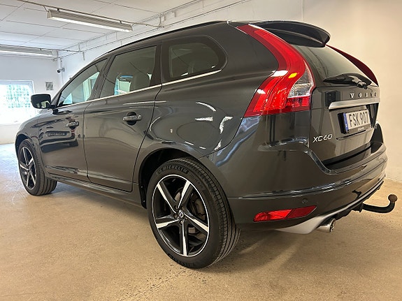 Volvo XC60 6 of 23