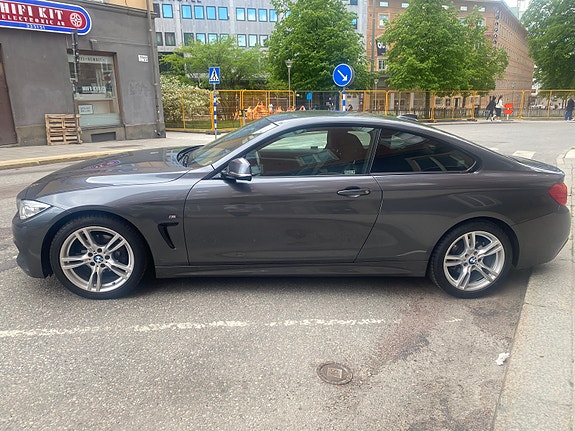 BMW 420i 2 of 5
