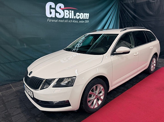 Skoda Octavia 2 of 5