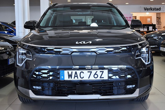 Kia Niro 2 of 24