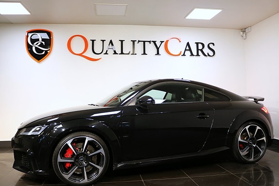 Audi TT RS 2 of 5
