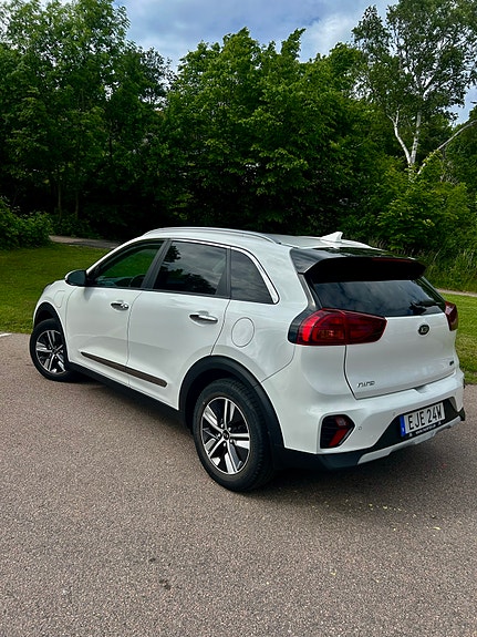 Kia Niro 2 of 8