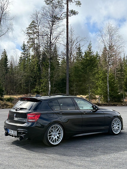 BMW M135i 3 of 5