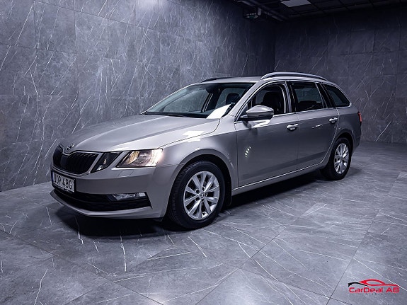 Skoda Octavia 3 of 5