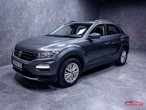 Volkswagen T-Roc 3 of 5