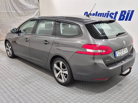 Peugeot 308 SW 3 of 7