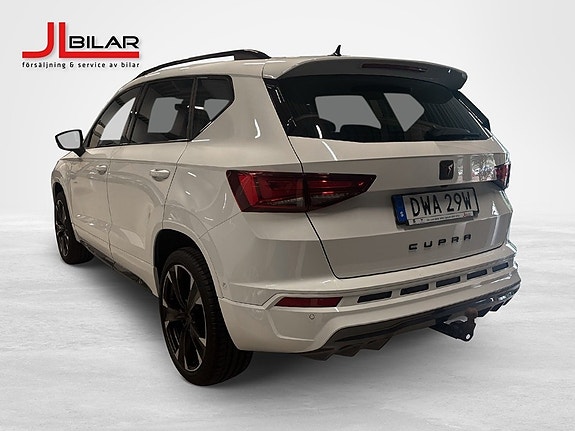 Cupra Ateca 2 of 5