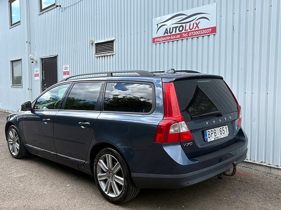 Volvo V70 8 of 17