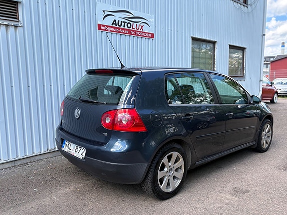 Volkswagen Golf V 6 of 14