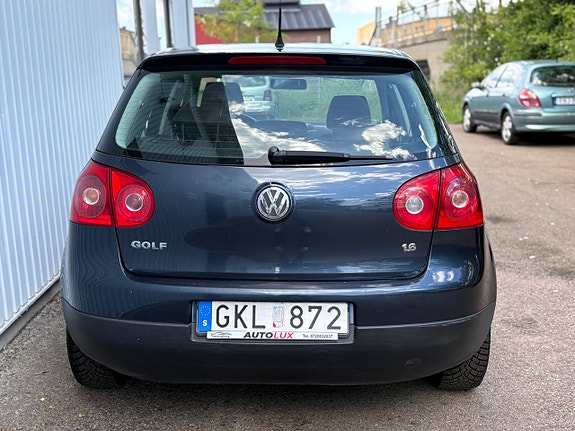 Volkswagen Golf V 7 of 14