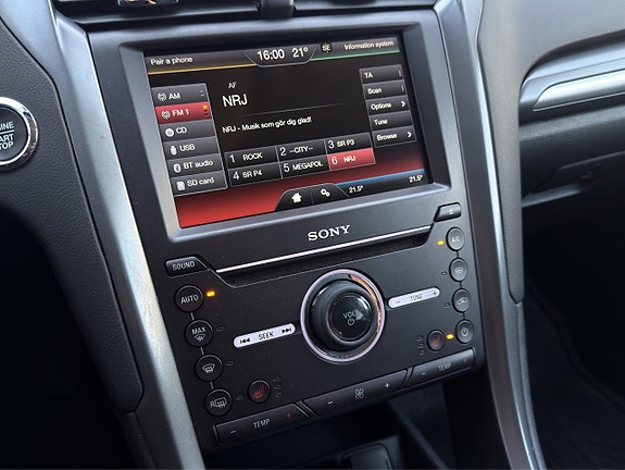 Ford Mondeo 23 of 30