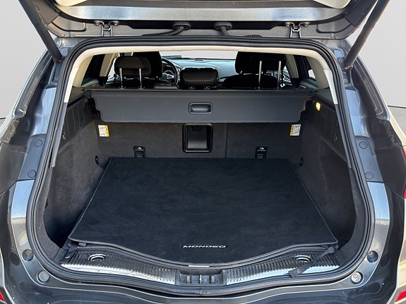 Ford Mondeo 27 of 30