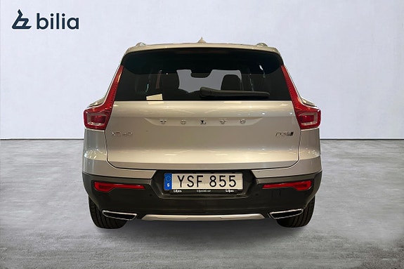 Volvo XC40 5 of 5