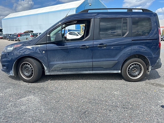 Ford Connect Tourneo 2 of 5