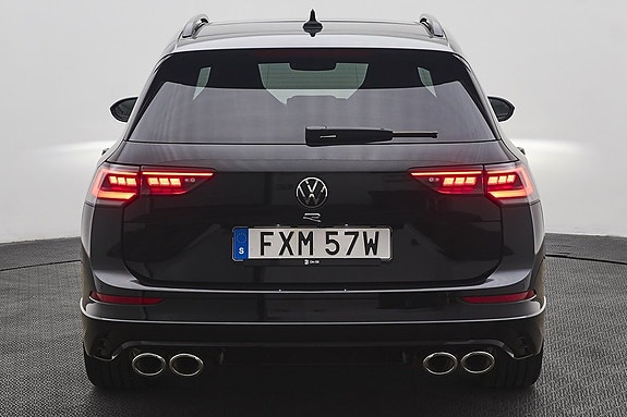 Volkswagen Golf VIII 5 of 17