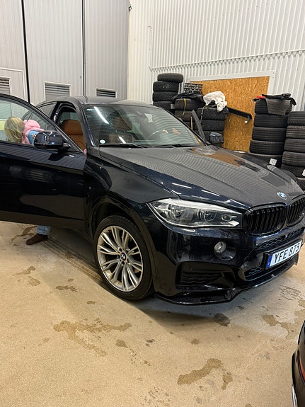 BMW X6 4 of 5
