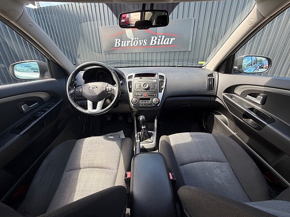 Kia Ceed 10 of 10