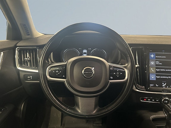 Volvo V90 Cross Country 9 of 22