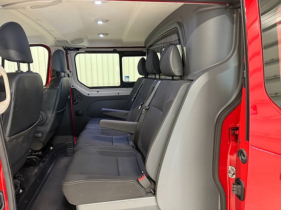 Renault Trafic 8 of 13
