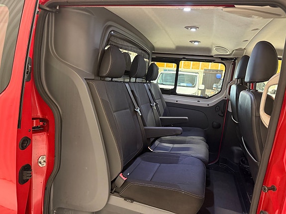 Renault Trafic 9 of 13