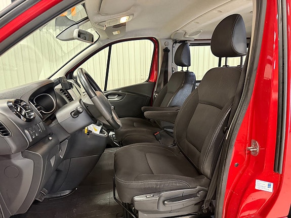 Renault Trafic 6 of 13