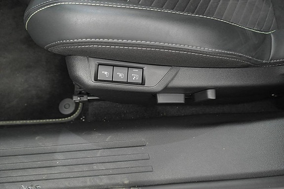 Peugeot 2008 12 of 23
