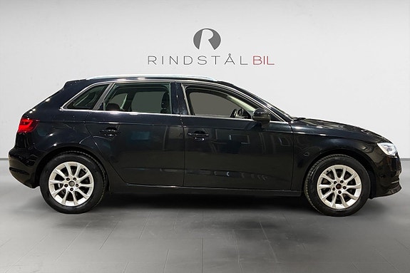 Audi A3 8 of 17