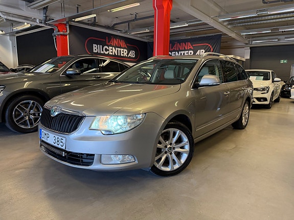 Skoda Superb 2 of 5