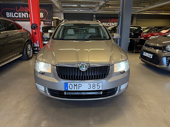 Skoda Superb 3 of 5