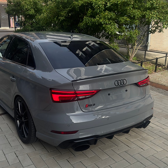 Audi RS3 4 of 5