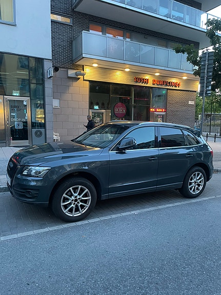 Audi Q5 4 of 9